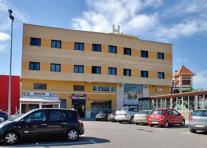 Belcaire Hotel 3*